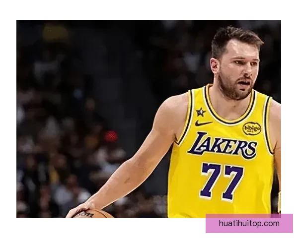 力压KD文班东契奇单月600分再夺大奖詹姆斯转发海报高调祝贺 力压KD文班东契奇单月600分再夺大奖詹姆斯转发海报高调祝贺